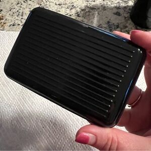 Plastic wallet or credit card holder